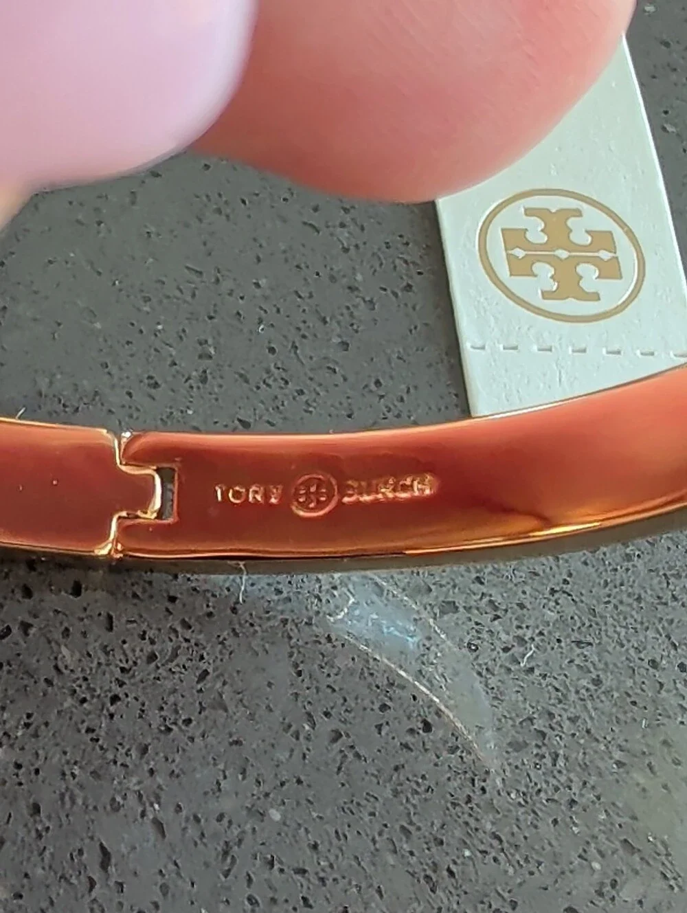 Tory Burch NWT Kira Raspberry Ground-Off Enamel 7mm Bracelet MSRP $178 W47